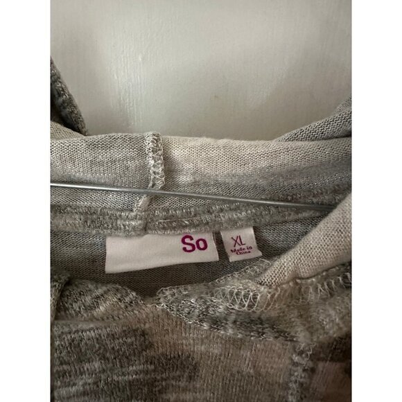 SO Women’s size x-large Camo Hoodie - Picture 4 of 6